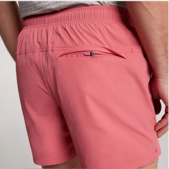 NWT VRST Men’s 5” Everyday Shorts in Pink Rouge in size S - Picture 4 of 9